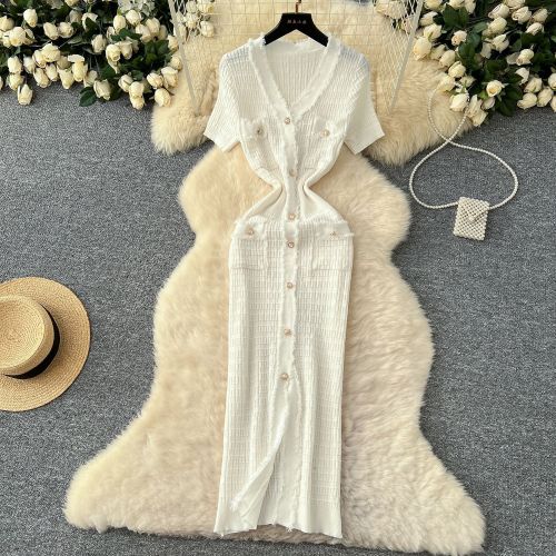 V-neck metal single breasted hip hugging knitted dress