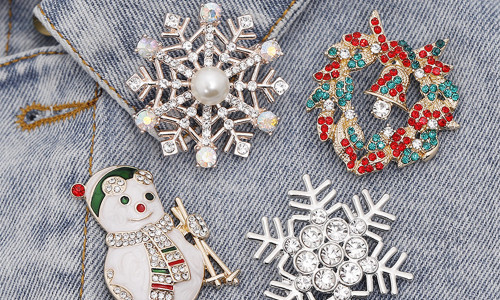 Christmas Brooch