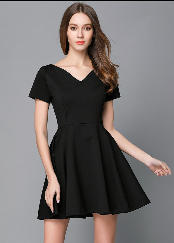V領小黑裙短裙修身顯瘦氣質連衣裙