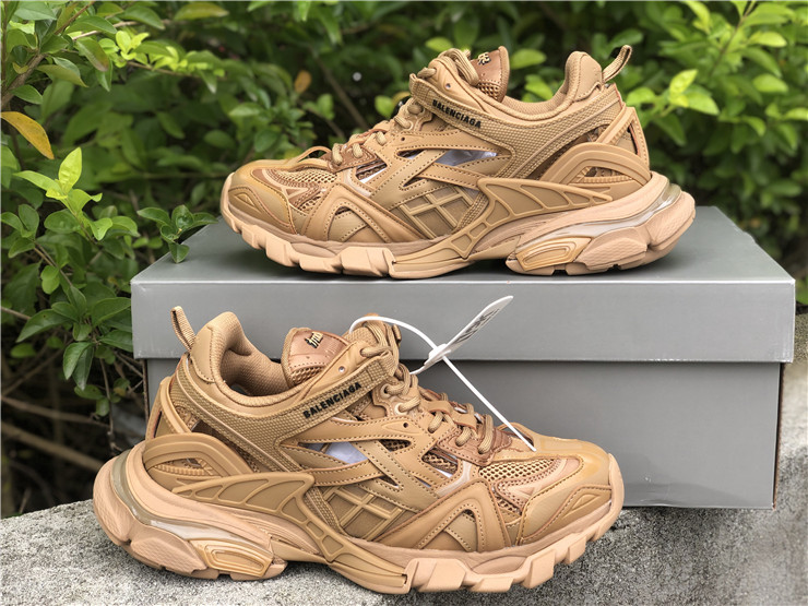 balenciaga muddy shoes