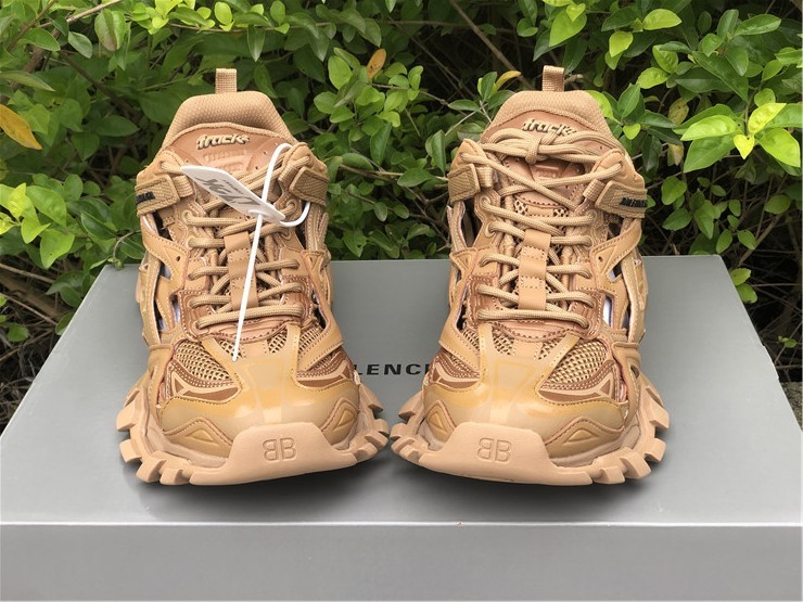 balenciaga muddy shoes