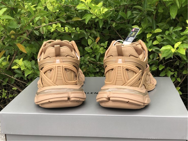 balenciaga muddy shoes