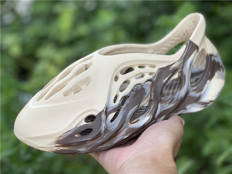 yeezy foam runner mx cream clay