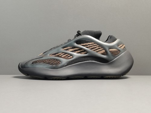 YEEZY 700 V3 “Clay Brown” GY0189