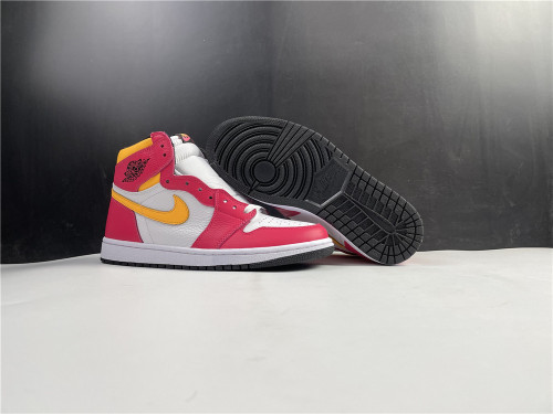 Air Jordan 1 High OG“Light Fusion Red”