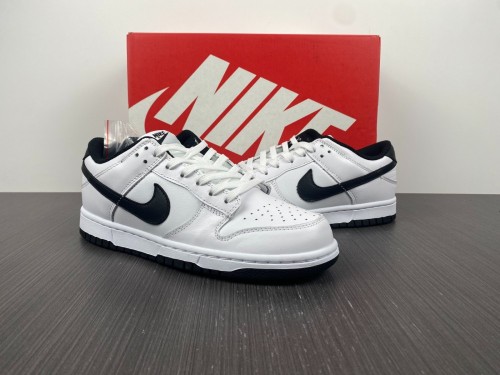 Dunk Low white and black 2022