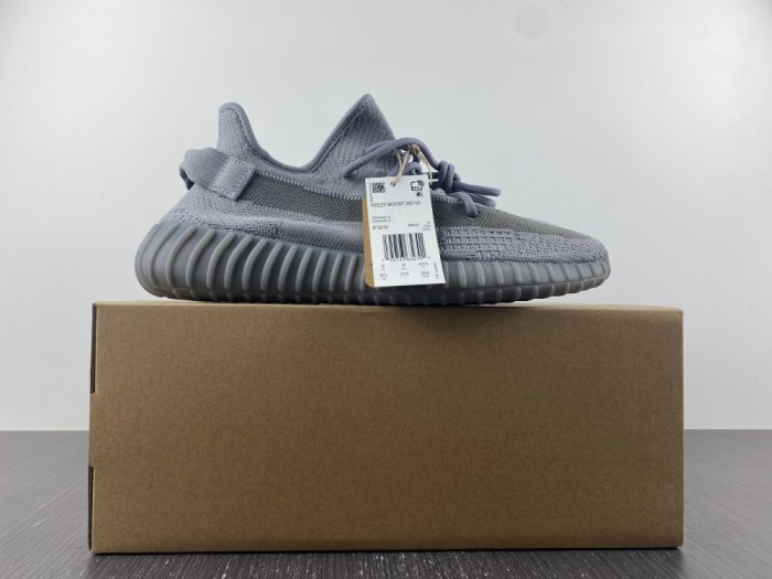 Yeezy 350 Boost V2  Space ash 