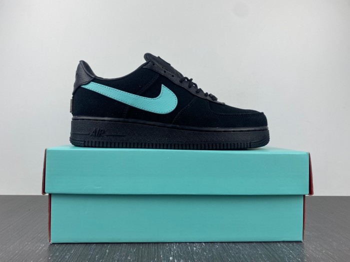 Tiffany & Co. x Nike Air Force 1 Low