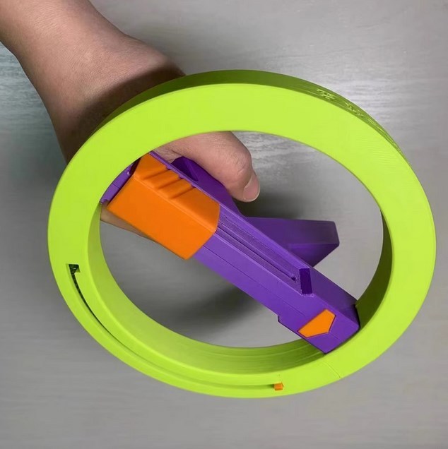 Carrot KO Shape Manual Action Hopper Fed Round Ball Blaster