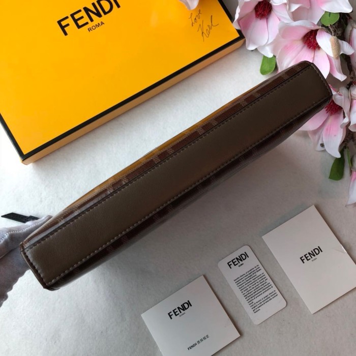 新作通販 FENDI/フェンディ財布 セカンドバッグ FD19P240-FD13
