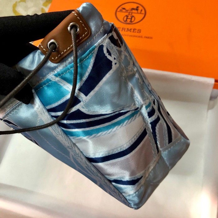 新品 エルメス [HERMES] ポーチ 収納バッグ TA2001P250-HE-28
