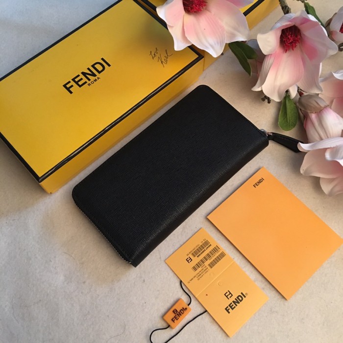 FENDI/フェンディ ラウンドファスナー式長財布 FE19P120-6621