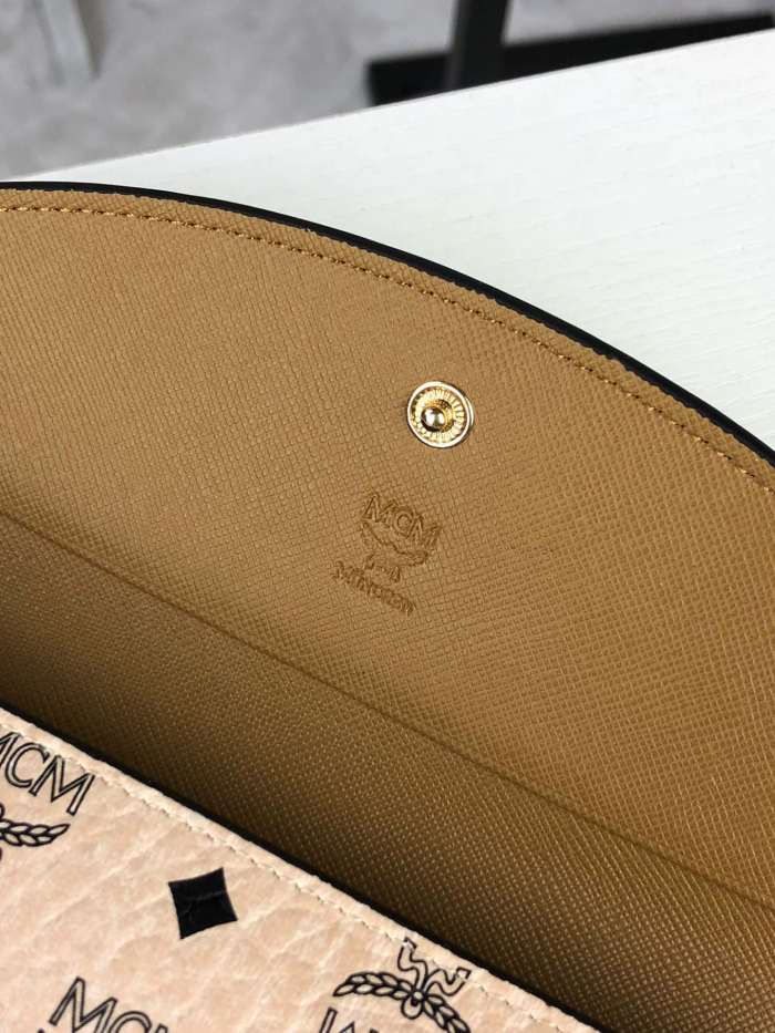 人気商品激安 エムシーエム 长財布 三つ折り財布 8008-MC514