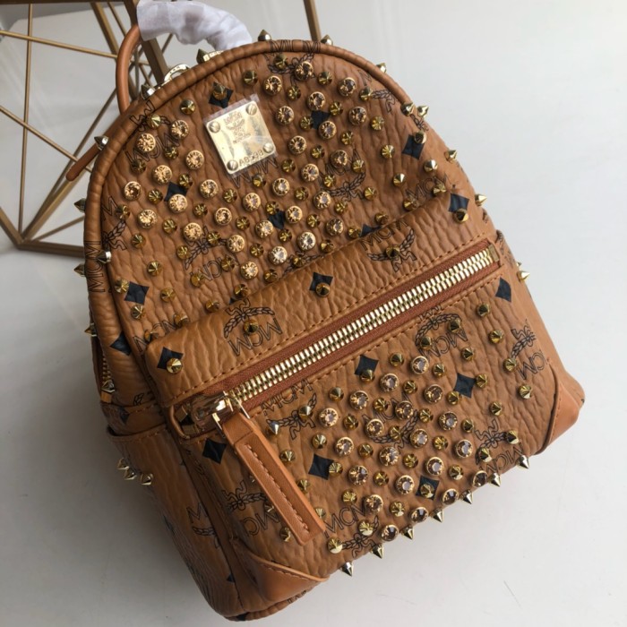 19SS エムシーエム 中号サイズ 後背包 リュック 88023-1-MC455