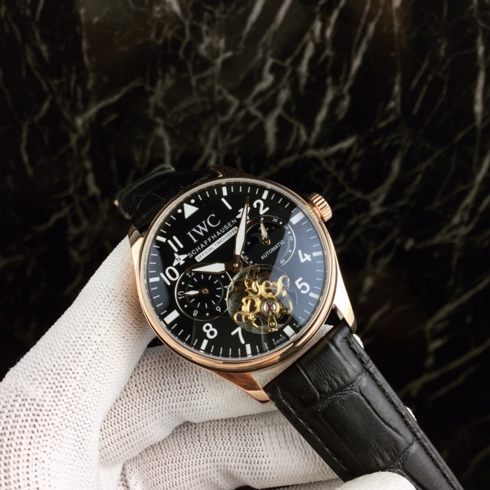 IWC(アイダブリューシー) 腕時計 41mm 自動巻き メンズ IWC-TSH400-060
