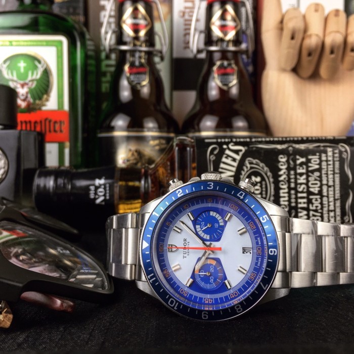 チュードル（TUDOR ）メンズ 時計 42mm 激安販売 腕時計 TUD-TSH380-23