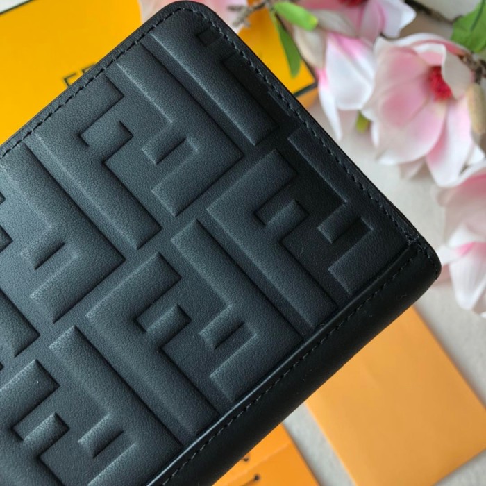 FENDI/フェンディ ラウンドファスナー式長財布 FE19P150-FD13
