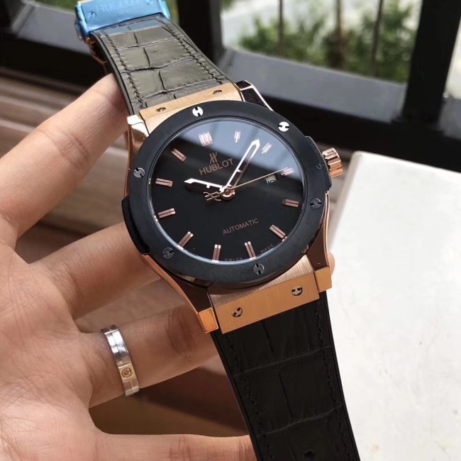 HUBLOTウブロ 美品 メンズ 腕時計 クォーツ 値下げプライスコピー HU-HYD300-003