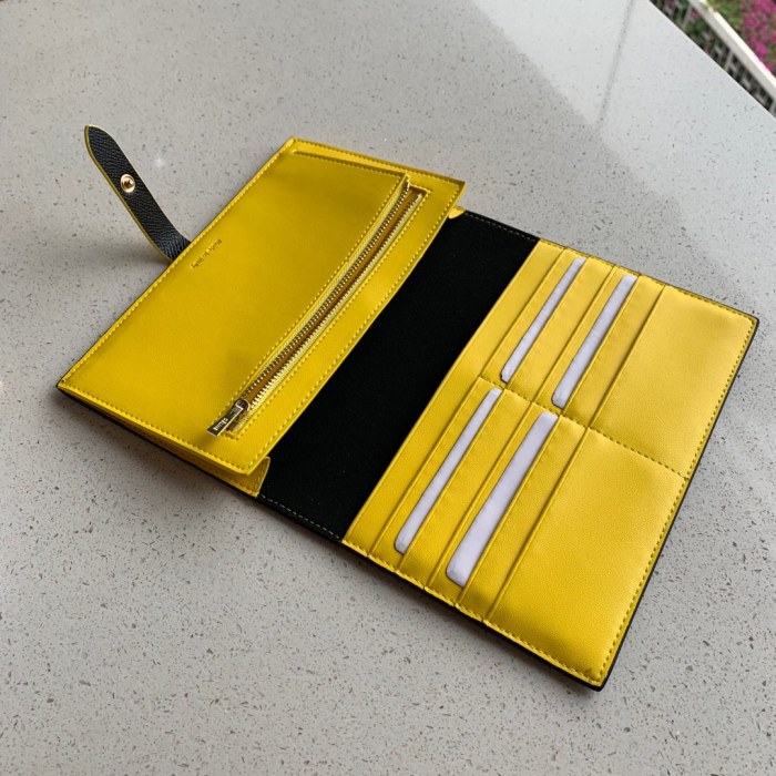 セリーヌ(CELINE）19SS 大号 長財布 カードケース 4184-CL124