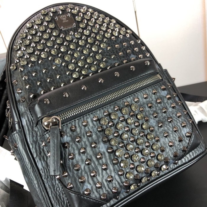 19SS エムシーエム ミニサイズ 後背包 リュック MK19P320-MC058