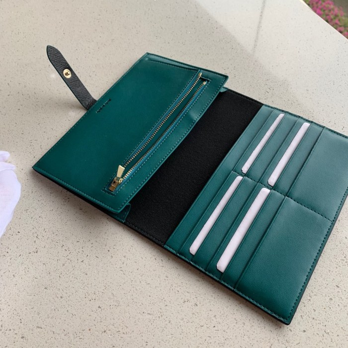 セリーヌ(CELINE）19SS 大号 長財布 カードケース 4184-CL125