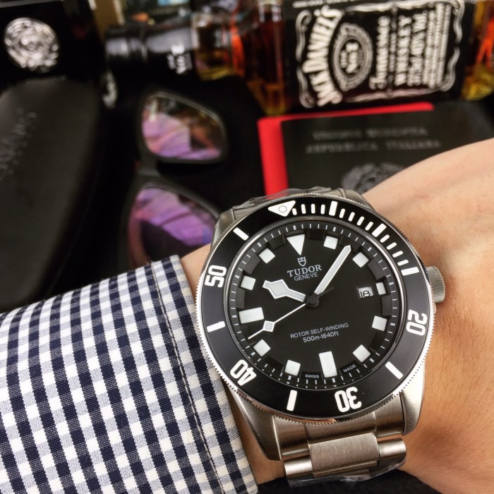 チュードル（TUDOR ）メンズ 時計 42mm 激安販売 腕時計 TUD-TSH380-25