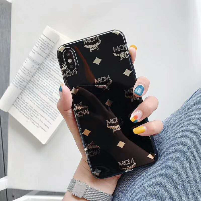 adidas アディダス iphone xrケース 人気 ブランド iphone xs maxカバー Burberry バーバリー iphone xs/x/8Plusケース 光沢感 オシャレ 個性潮流 芸能人愛用 激安販売