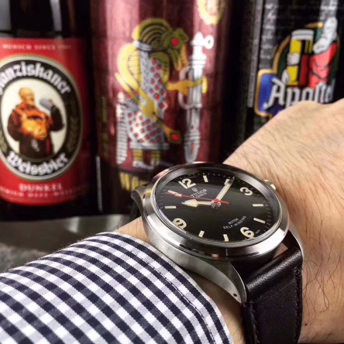 チュードル（TUDOR ）メンズ 時計 腕時計 40mm 値下受付 TUD-WD430-09