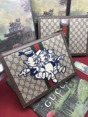人気新作 GUCCI グッチ セカンドバッグ 収納パック 557697-3