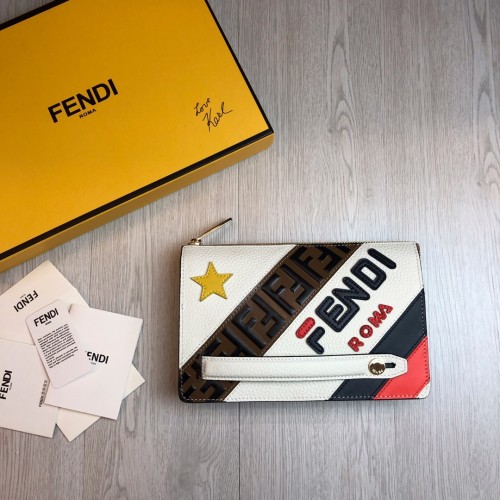 特N品 FENDI/フェンディ 財布 セカンドバッグ XD19P380-FD23
