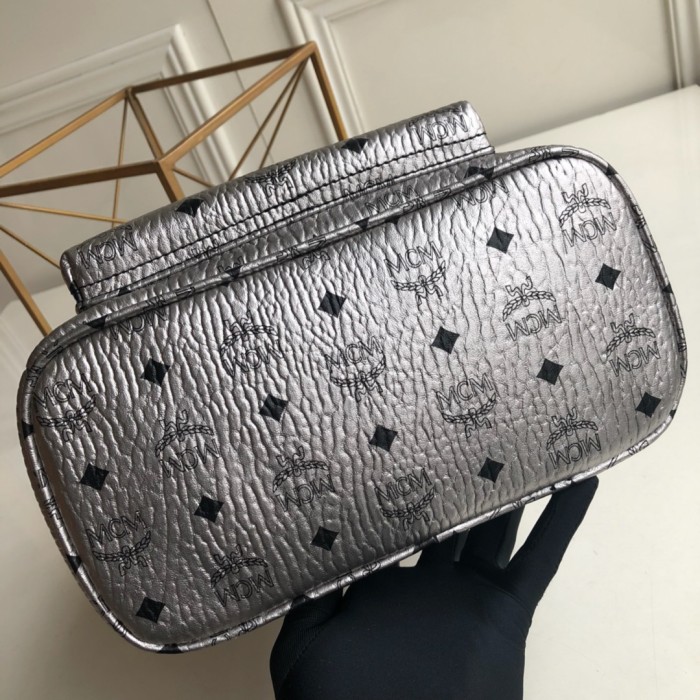 19SS エムシーエム 小号サイズ 後背包 リュック 88029-1-MC470