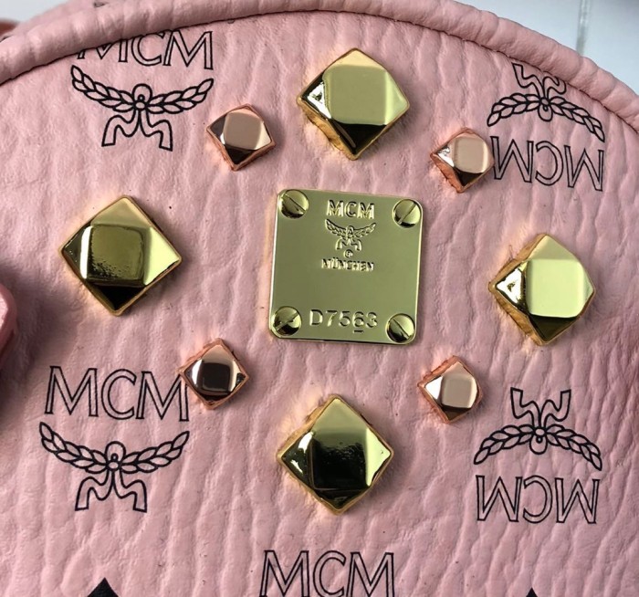 19SS エムシーエム 中号サイズ 後背包 リュック 5277-MC045