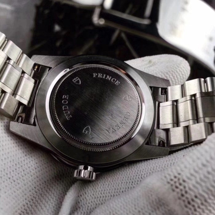 チュードル（TUDOR ）メンズ 時計 42mm 自動巻き 腕時計 TUD-WD680-16