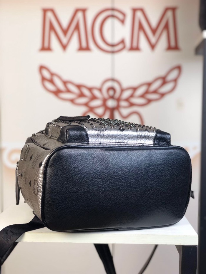 MCM(エムシーエム) 超高品質 後背包 リュック 2083-MC228