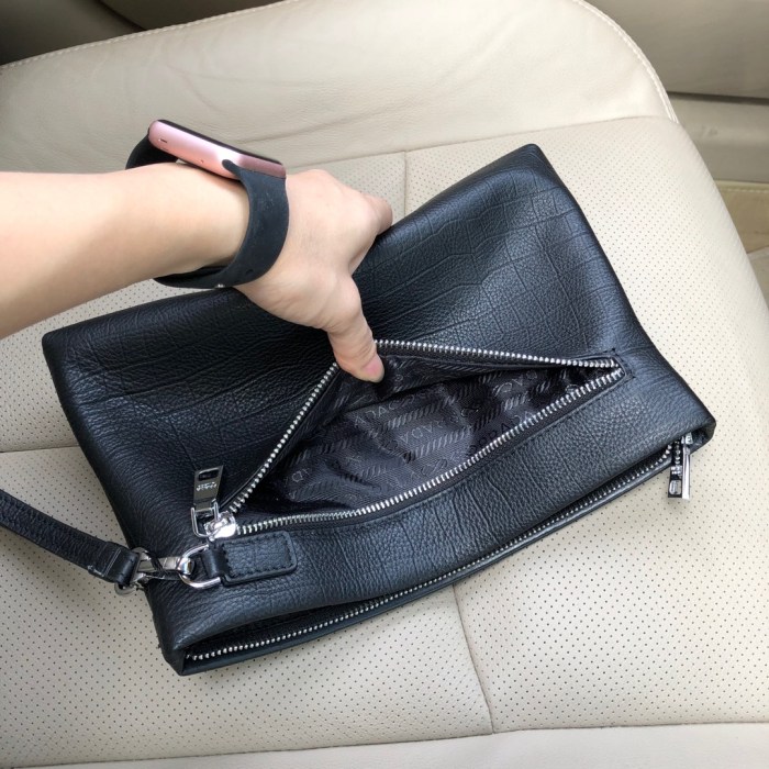 PRADA プラダ 人気商品激安 メンズ セカンドバッグ 1902-PA366