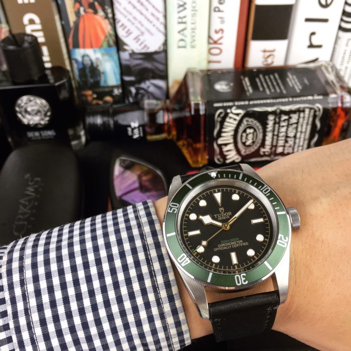 チュードル（TUDOR ）メンズ 時計 腕時計 42mm 値下受付 TUD-TSHM340-03