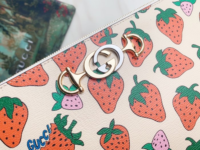 特N品 新品 GUCCI グッチ セカンドバッグ 収納パック 570728-1