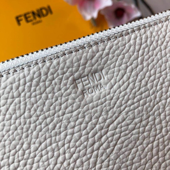 新作 FENDI/フェンディ セカンドバッグ ポーチ FE19P180-FD09