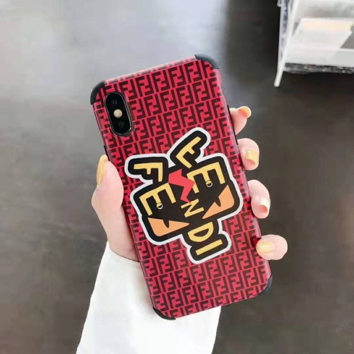 ブランドフェンデイ Fendiオシャレiphone x/xs/xr/xs maxケース人気iphone6/7/8/plusケース 個性 2色お揃い 男女兼用