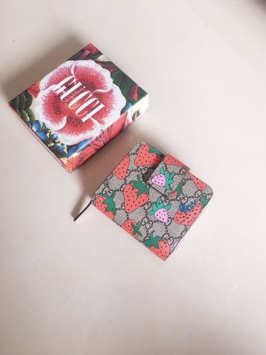高品質 GUCCI グッチ 短財布 Wホック二つ折り財布 573844-1