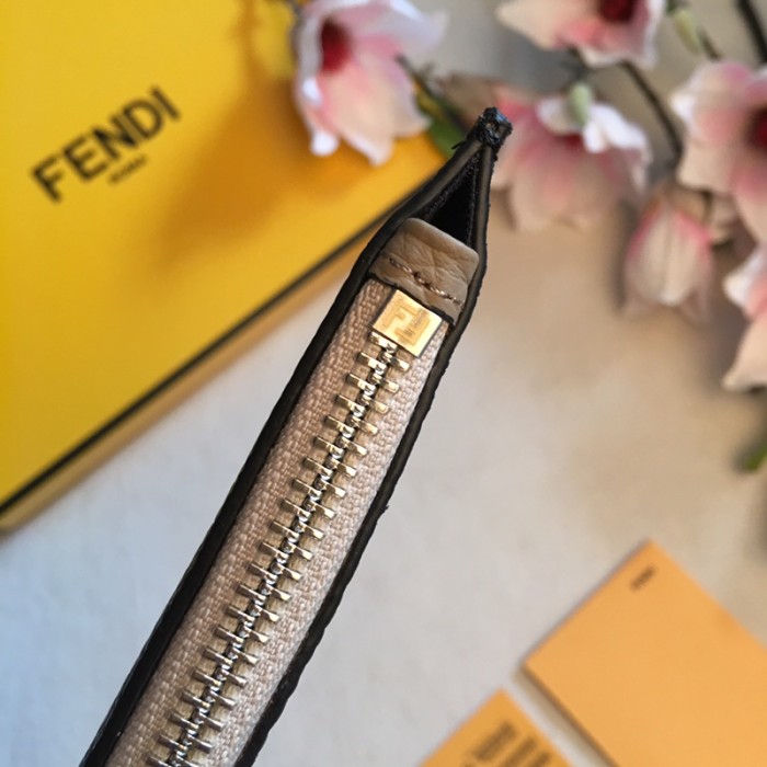 新作 FENDI/フェンディ メンズ セカンドバッグ FE19P170-FD05