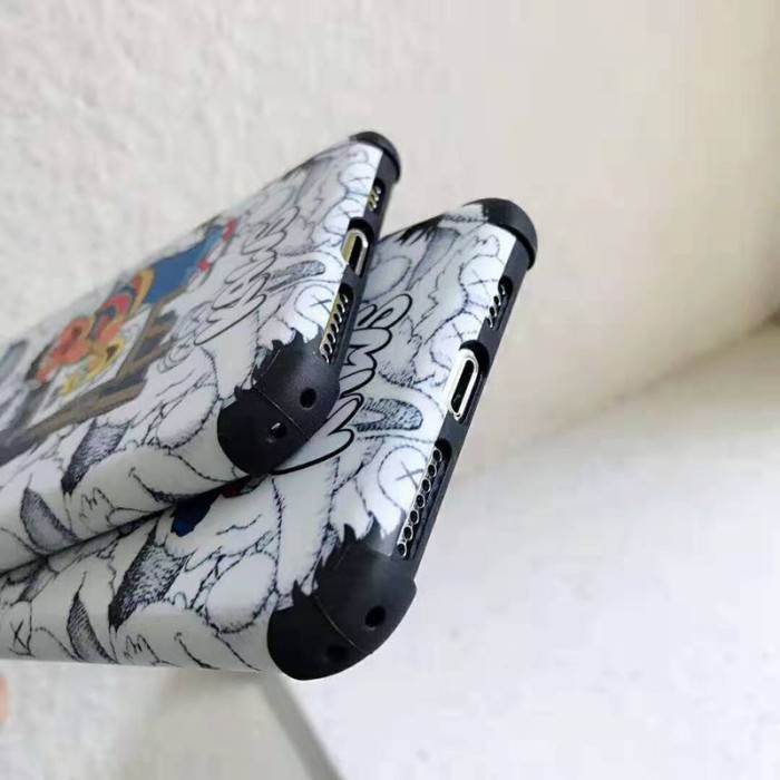 KAWS iphone 11/11Rケース可愛いキャラクター付きiphone xr/xs maxケース 個性潮流iphonex/8/7 plusケース 保護性 耐衝撃