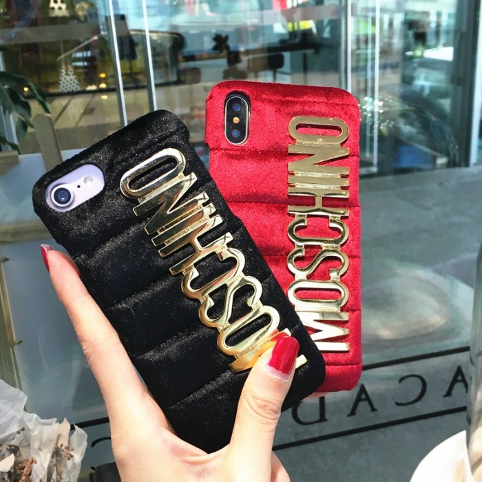 モスキーノ ブランド iPhonex/iPhone8/iPhone7/iPhone6スマホーケース ベルベット素材 手触り良いケース 輝いた光沢感 男女兼用 Moschinoケース
