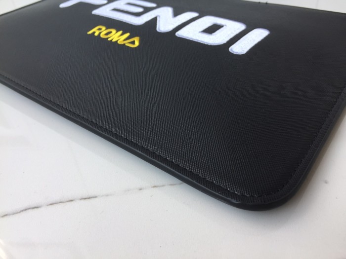FENDI/フェンディ メンズ 財布 セカンドバッグ WS19P160-FD26