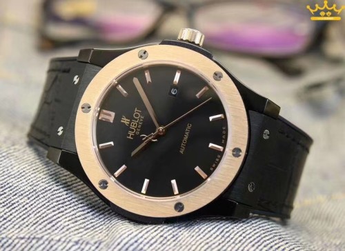 HUBLOT ウブロ 人気商品 メンズ 腕時計 自動巻き 時計通販 実物図 HU-TSH330-001