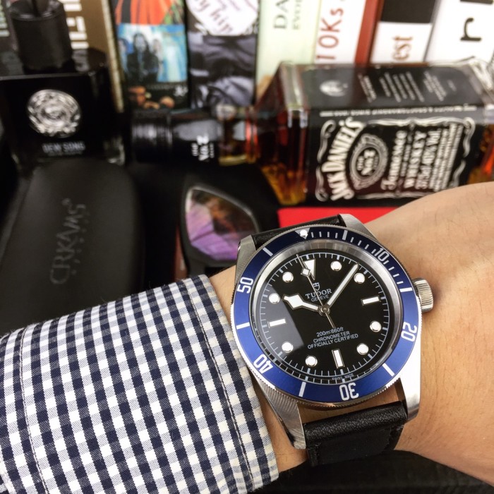 チュードル（TUDOR ）メンズ 時計 腕時計 42mm 値下受付 TUD-TSHM340-05