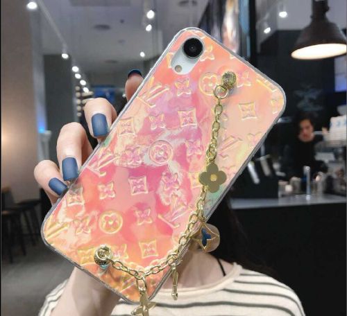 新作 LV ルイヴィトン iphone11/11pro/11pro maxケース高級感 人気 芸能人愛用