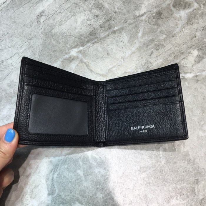 Balenciaga バレンシアガ 大人気 短財布 二つ折り財布 XD-2001P-BA086B