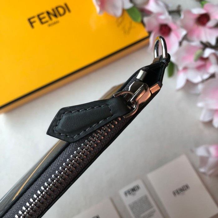 新作 FENDI/フェンディ メンズ セカンドバッグ FE19P180-FD04