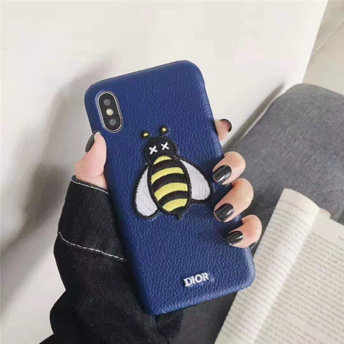 Dior ディオールiphone xr/xs maxケースレディース向けiphone XI/11/Xケース可愛い刺繍ミツバチ アイフォン 8/7plusケース人気お洒落